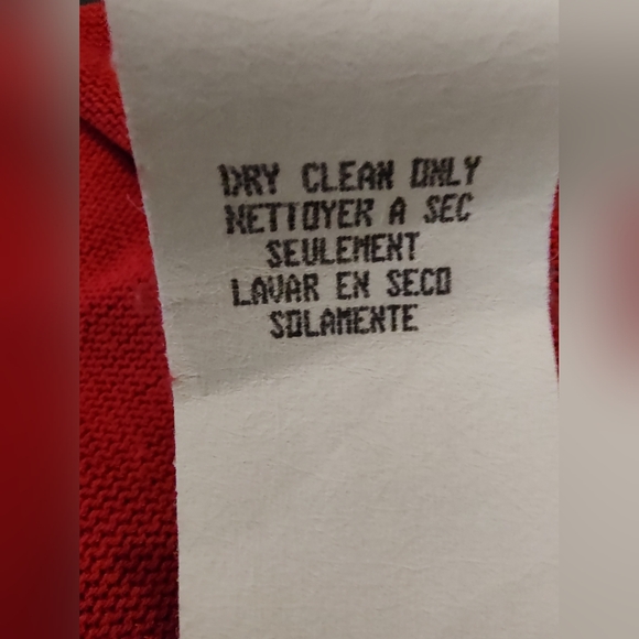 SaLE! Vtg CAROLE LITTLE Sweater Perfect shade of Red đw a Knit tapestry design - Picture 12 of 14